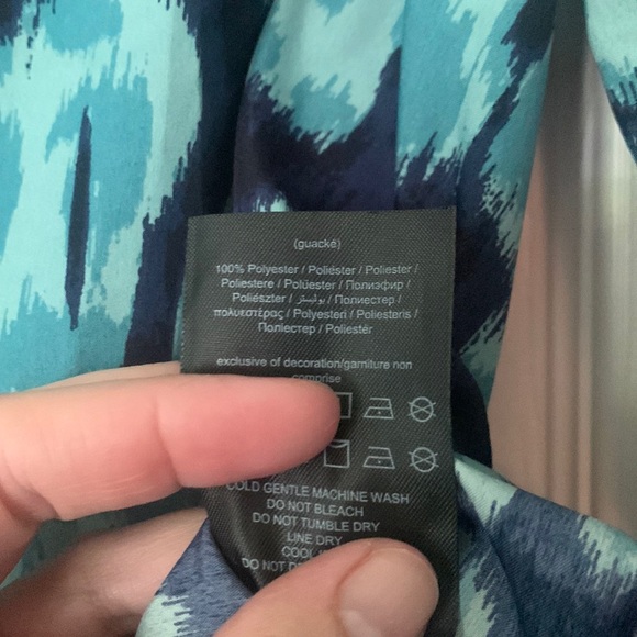 Like new floral dress, size 12. - Picture 7 of 7